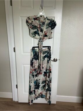 SHEIN Cream Tropical Leaf Print Maxi Two-Piece Tie-Front Set